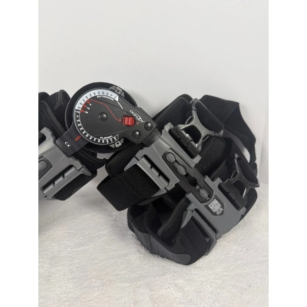 DonJoy Hinged Knee Brace Adjustable ROM Dial‎ Immobilizer Support
